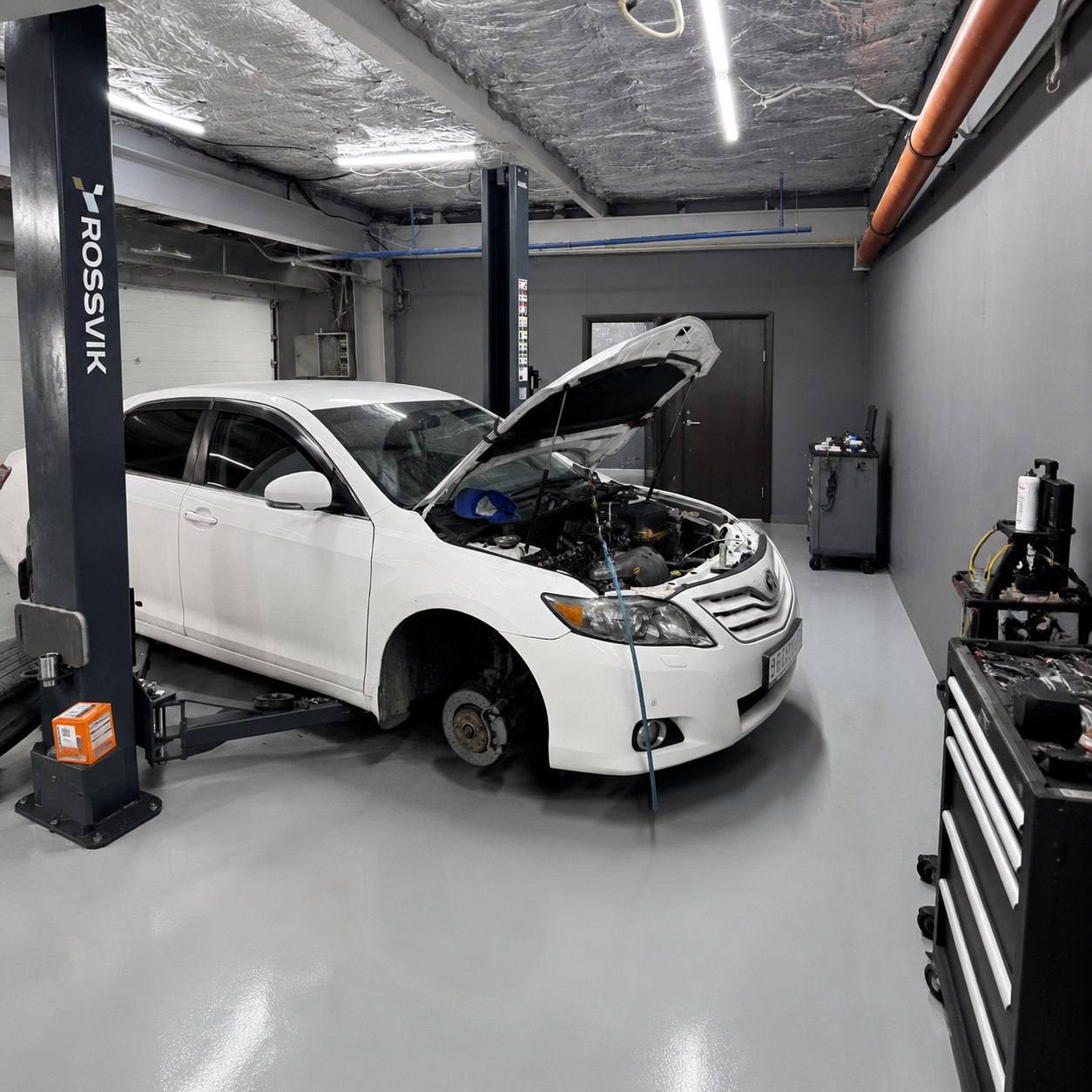 Мастерская LegoGarage: обслуживание автомобиля